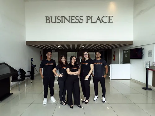 Equipe da Hopecont Contabilidade Estratégica, escritório em Maracanaú/CE