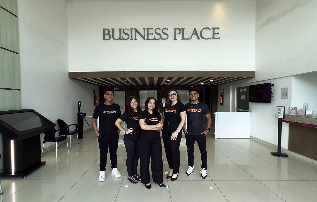 Equipe da Hopecont Contabilidade Estratégica, escritório de contabilidade em Maracanaú