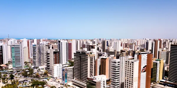 Prédios da Aldeota, bairro com mais empresas ativas de Fortaleza